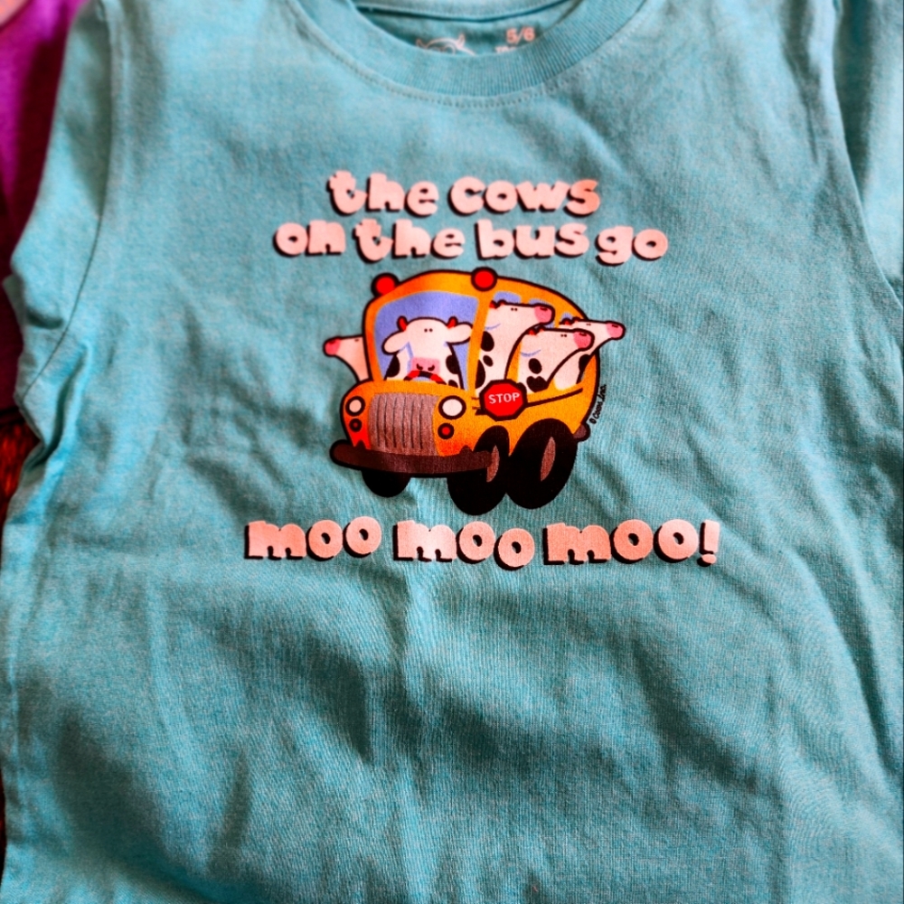 CUTE kids  Cows ice cream Tshirts- Size 5/6 Brand New